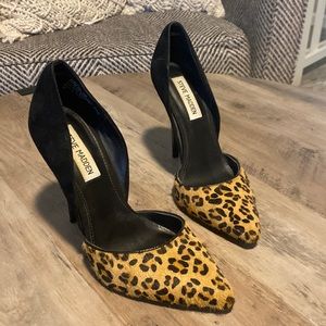 Steve Madden Suede/Calf hair leopard print heels